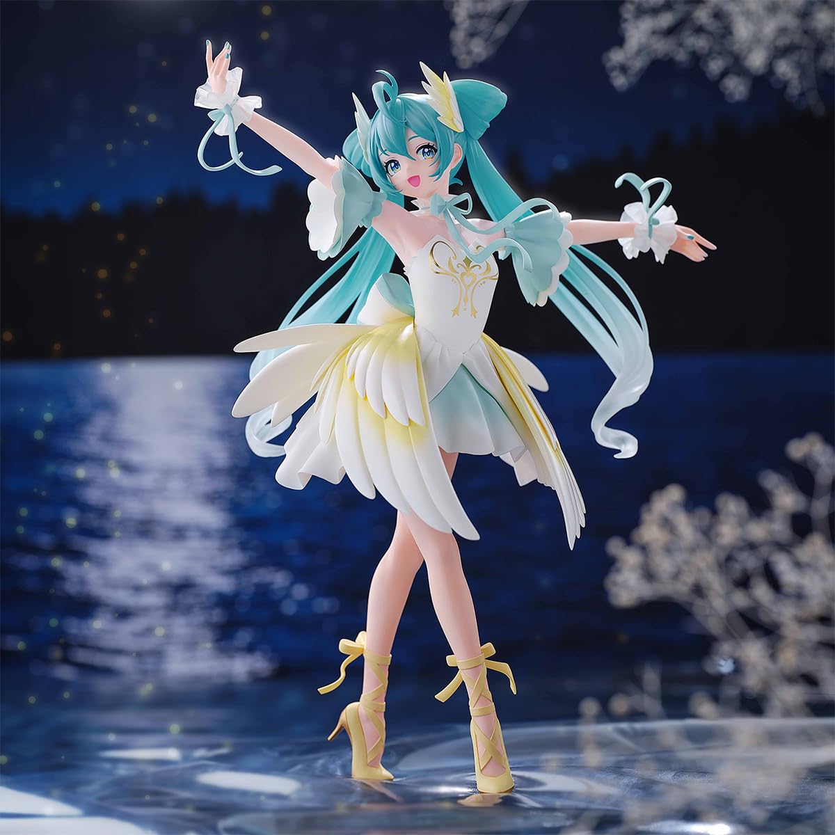 Banpresto Hatsune Miku Evolve Classical Tuning Swan Lake Figure