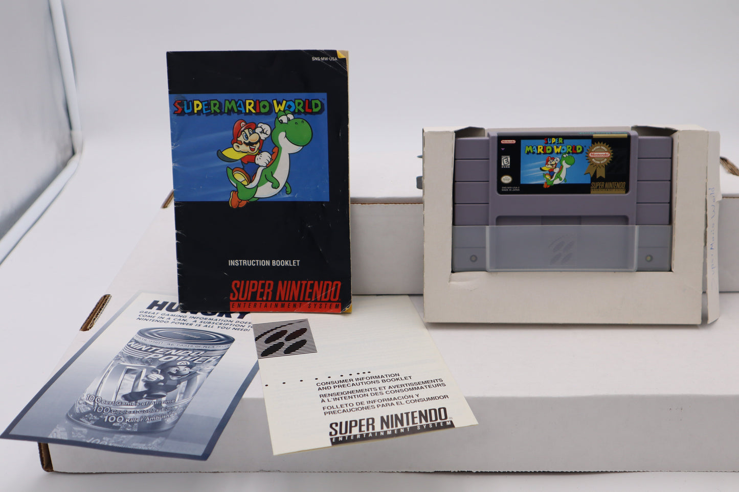 Super Mario World [Player's Choice] - Super Nintendo (6877374545975)