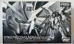Premium Bandai RG 1/144 ZGMF-X20A Strike Freedom Gundam DEACTIVE MODE